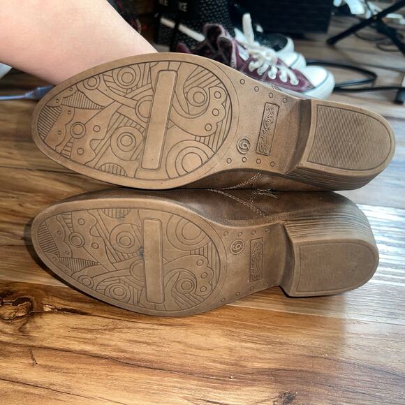 Brown Faux Leather Faded Glory Booties Size 6 - Picture 8 of 11